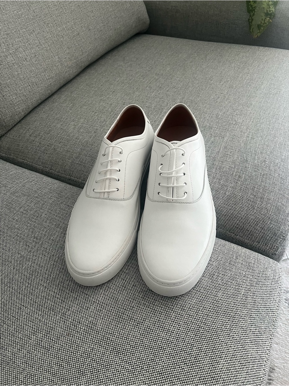 Beckett Simonon White Leather Lace-Up Sneakers